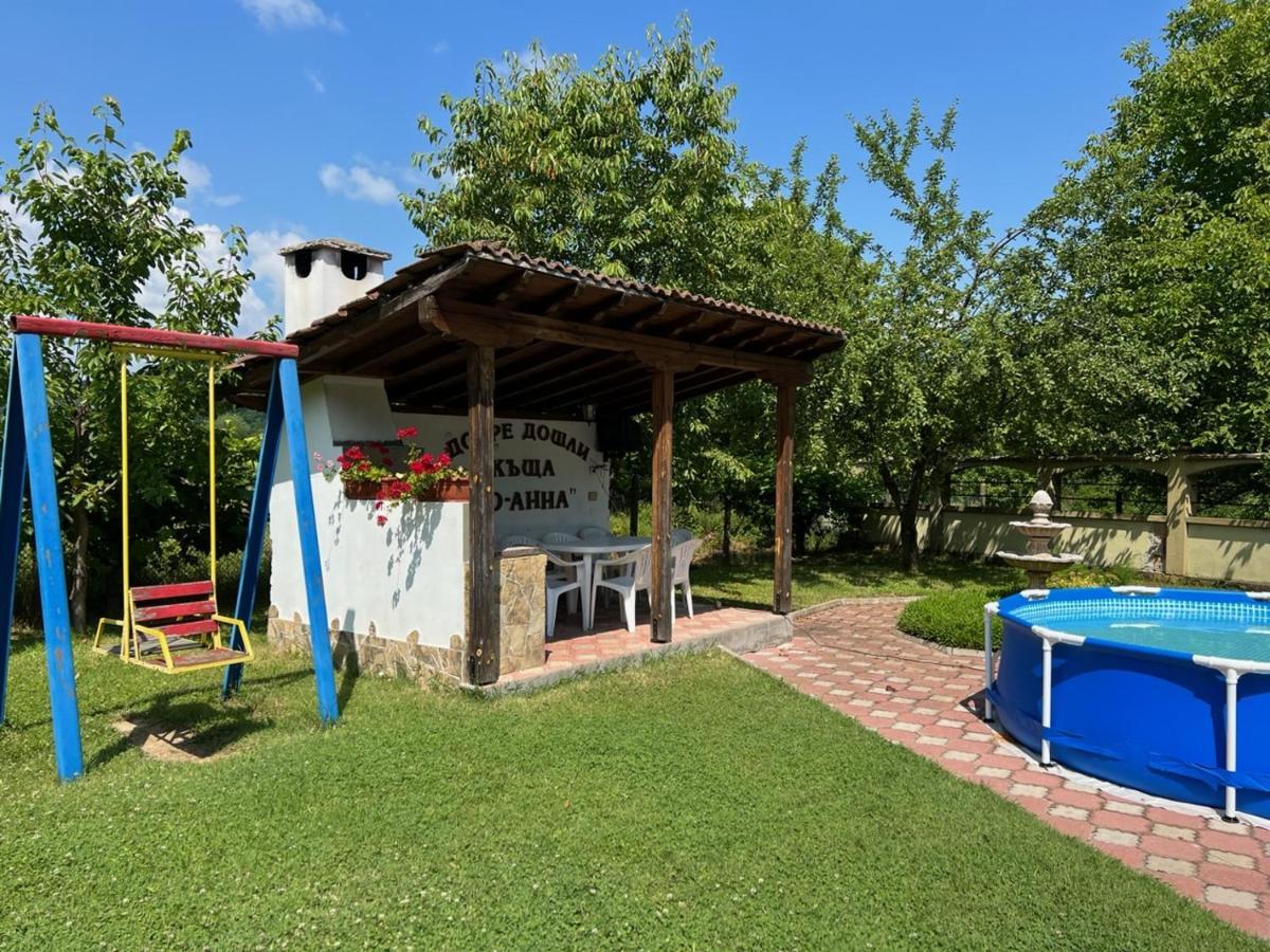 Vacation Home Yoanna Tryavna Exterior foto