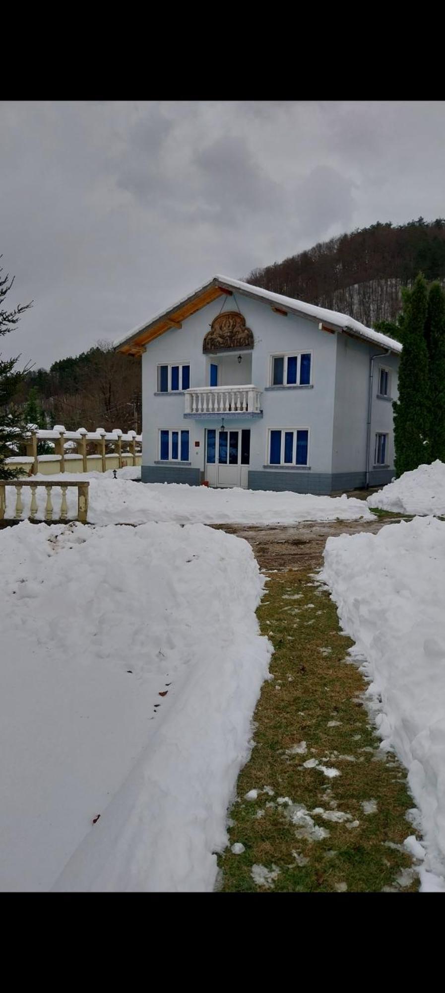 Vacation Home Yoanna Tryavna Exterior foto