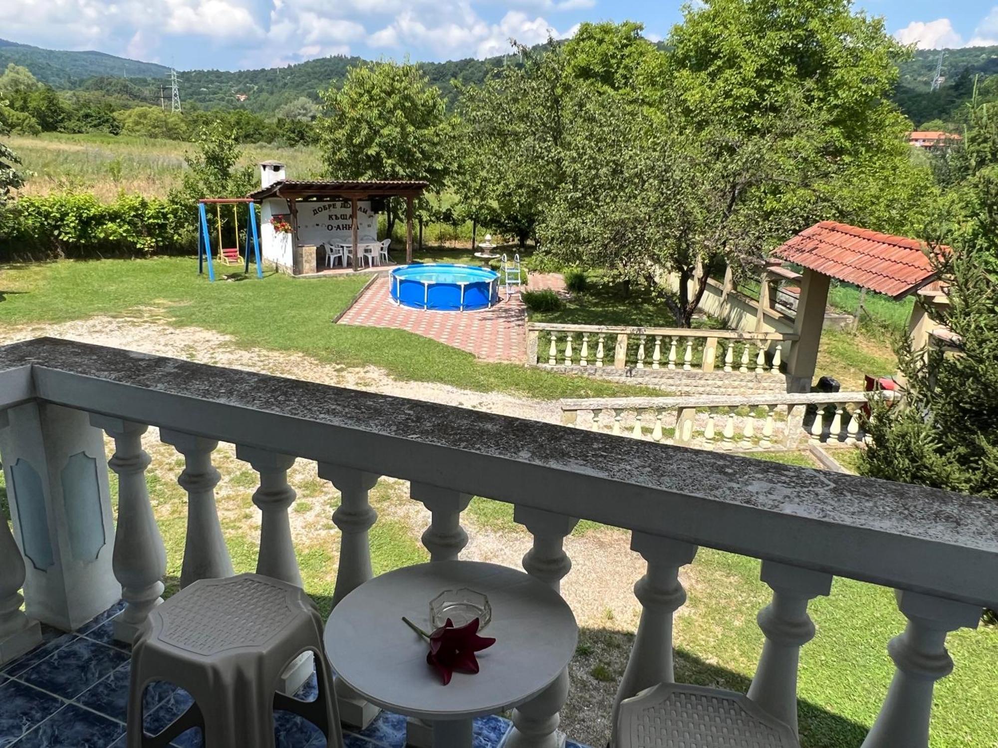 Vacation Home Yoanna Tryavna Exterior foto